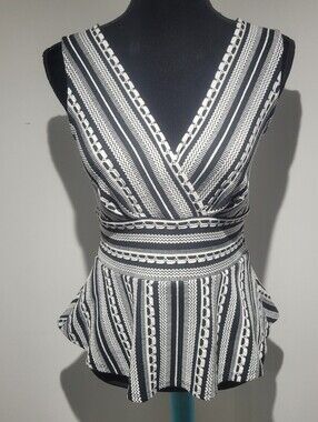 Vanessa Virginia by Anthropologie Women's Upton Peplum Top Small Black White